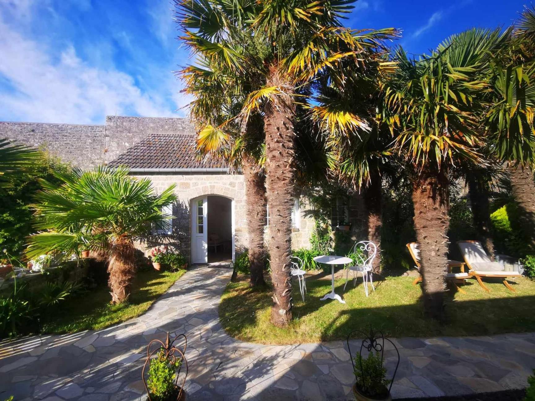Le Prieure Barfleur Bed and Breakfast Buitenkant foto