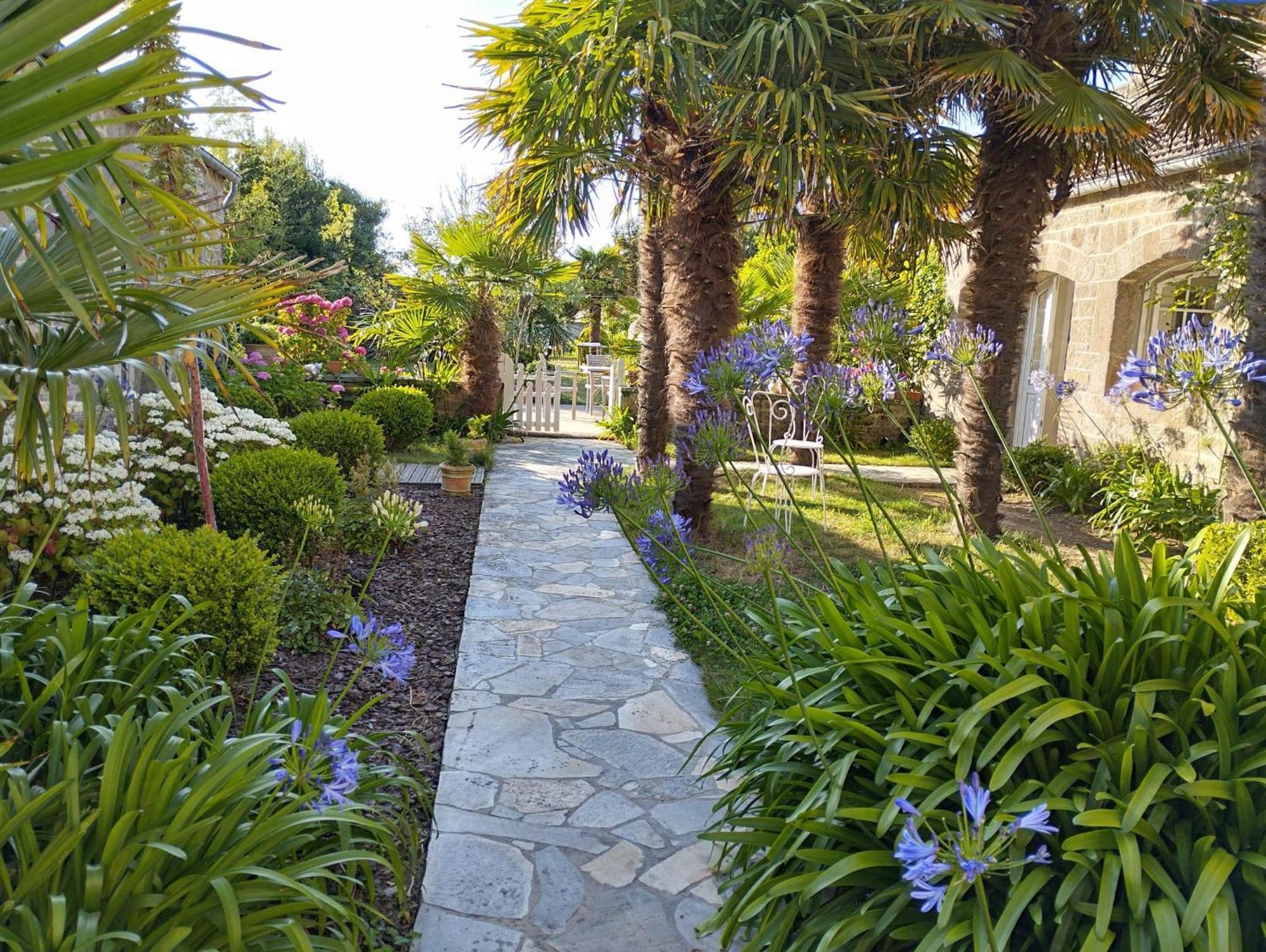 Le Prieure Barfleur Bed and Breakfast Buitenkant foto